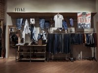 服裝專(zhuān)賣(mài)店室內(nèi)裝修裝飾設(shè)計(jì)效果-1116-03